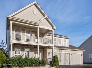 2150 Emily Dr, Bolingbrook, IL 60490