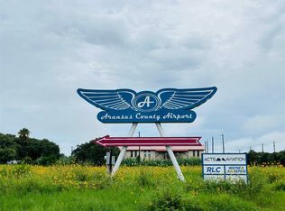 321 John D Wendell Rd, Rockport, TX 78382