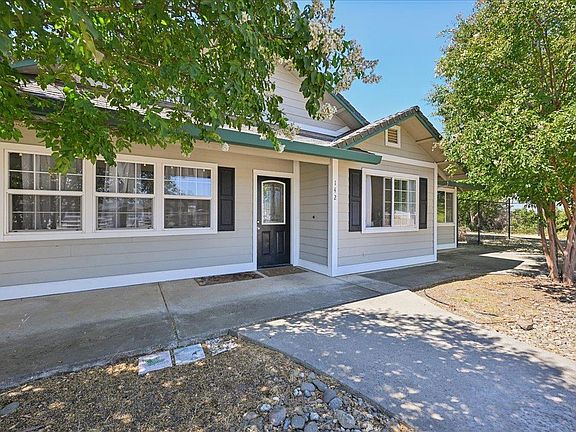 3rd image of 142 Todd Ln