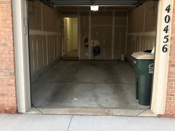 4th image of 40456 Blythefield Ln