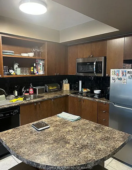 200 Victoria St #1518 — Photo 7