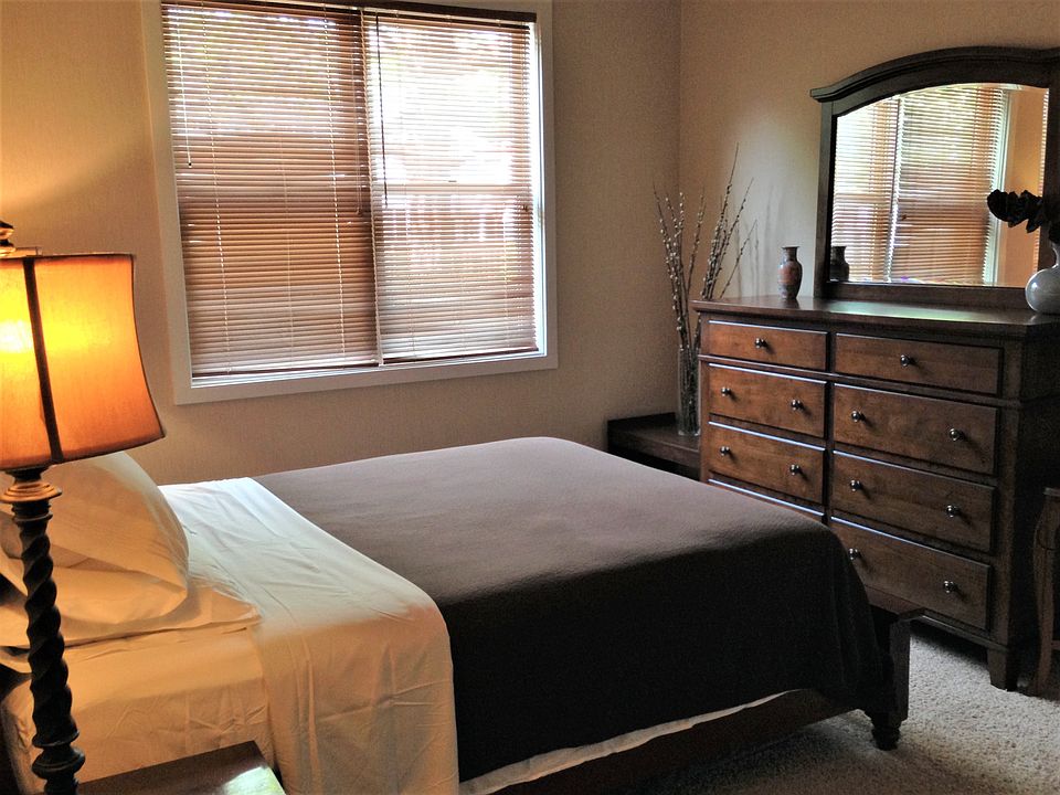 1st image of 427 S Madison St #427