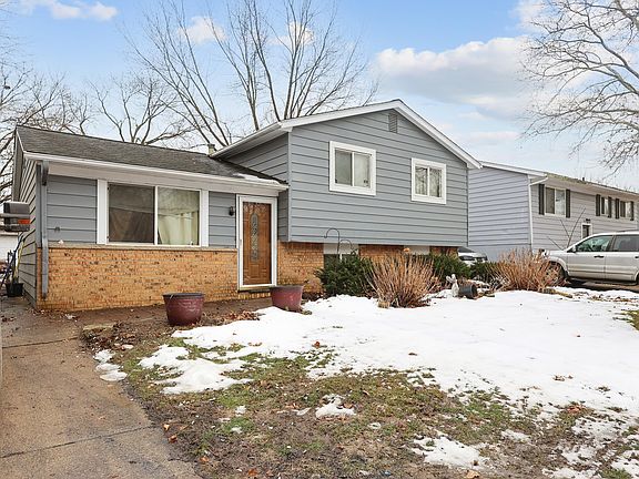 3rd image of 4580 Fairgrove Rd