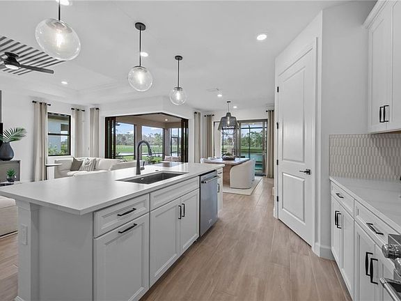 7th image of this home