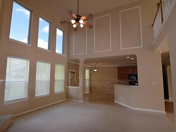 2nd image of 9701 Castle Pines Dr