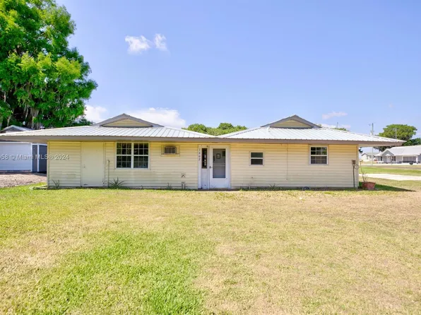 1607 Lakeshore Dr, Lorida, FL 33857