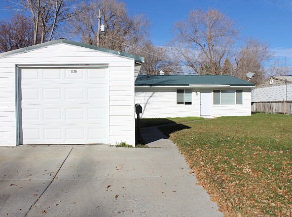 2nd image of 1139 Halsey St