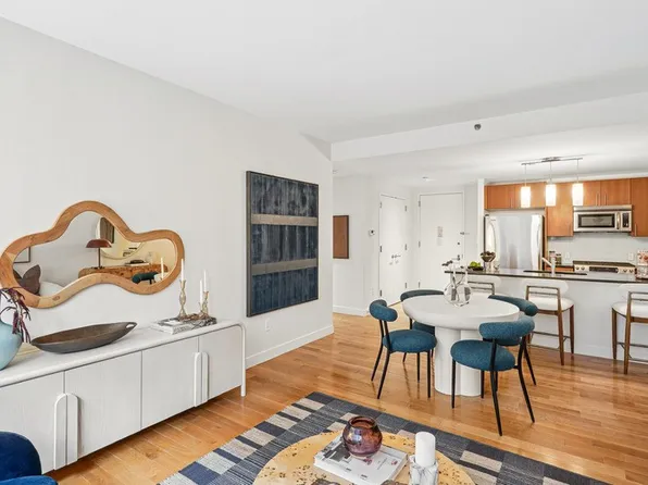 3260 Henry Hudson Parkway image 1 of 6