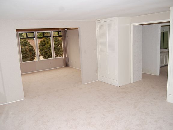 Master Bedroom/Bonus Rm