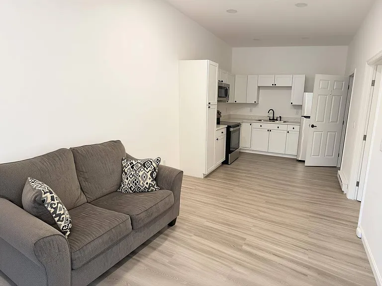 3856 Main St #10 — Photo 7