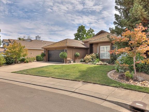 5th image of 2586 Knobcone Ln