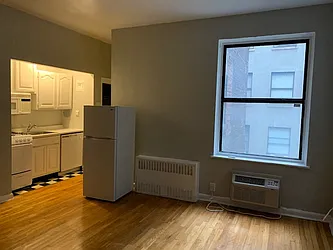 Rented by Salon Realty Corp