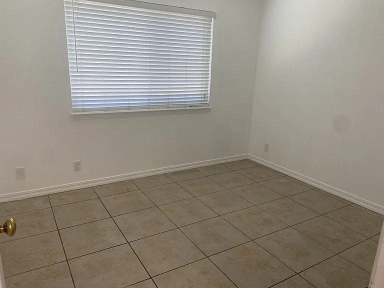 771 Viola Ct — Photo 16