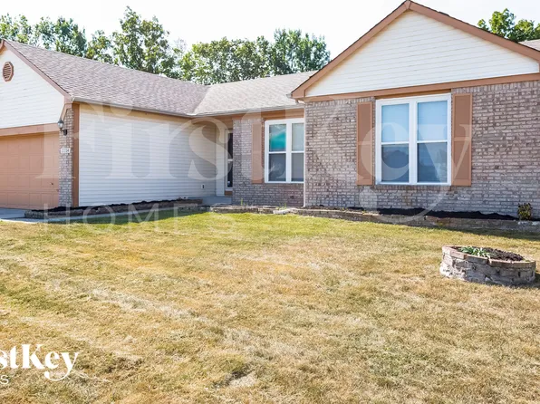2204 Valley Creek West Ln, Indianapolis, IN 46229
