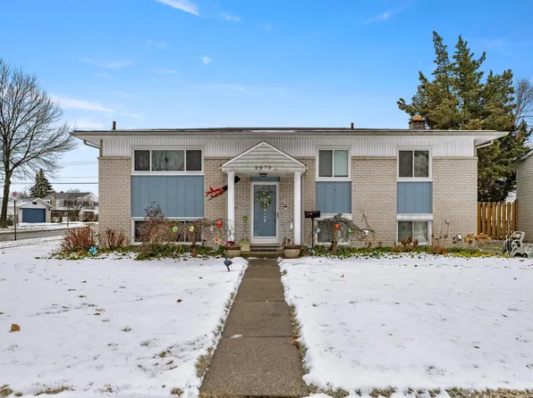 2070 Serra Dr, Sterling Heights, MI 48310