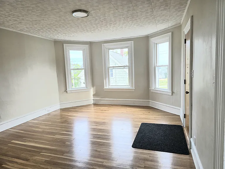 24 Ash St #1-2-3 — Photo 8
