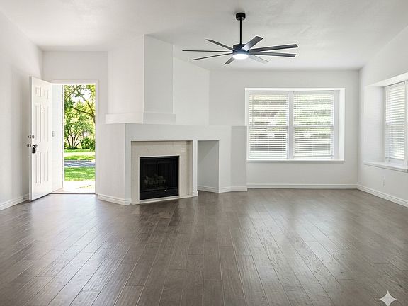 3rd image of 10402 Country Breeze