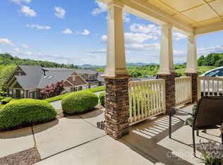39 Brookstone Pl, Candler, NC 28715