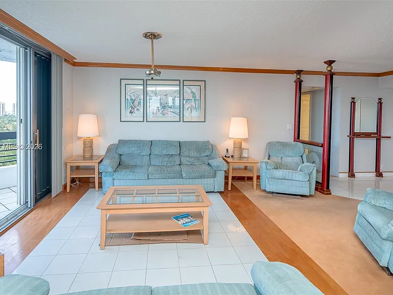3530 Mystic Pointe Dr #1401 — Photo 21
