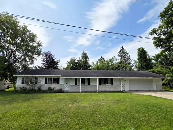 1065 Hilton Dr, Alpena, MI 49707