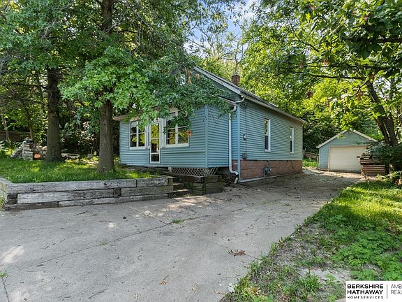 2nd image of 113 6th Ave