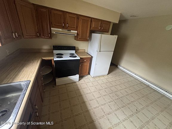 4th image of 307 Columbia Ave