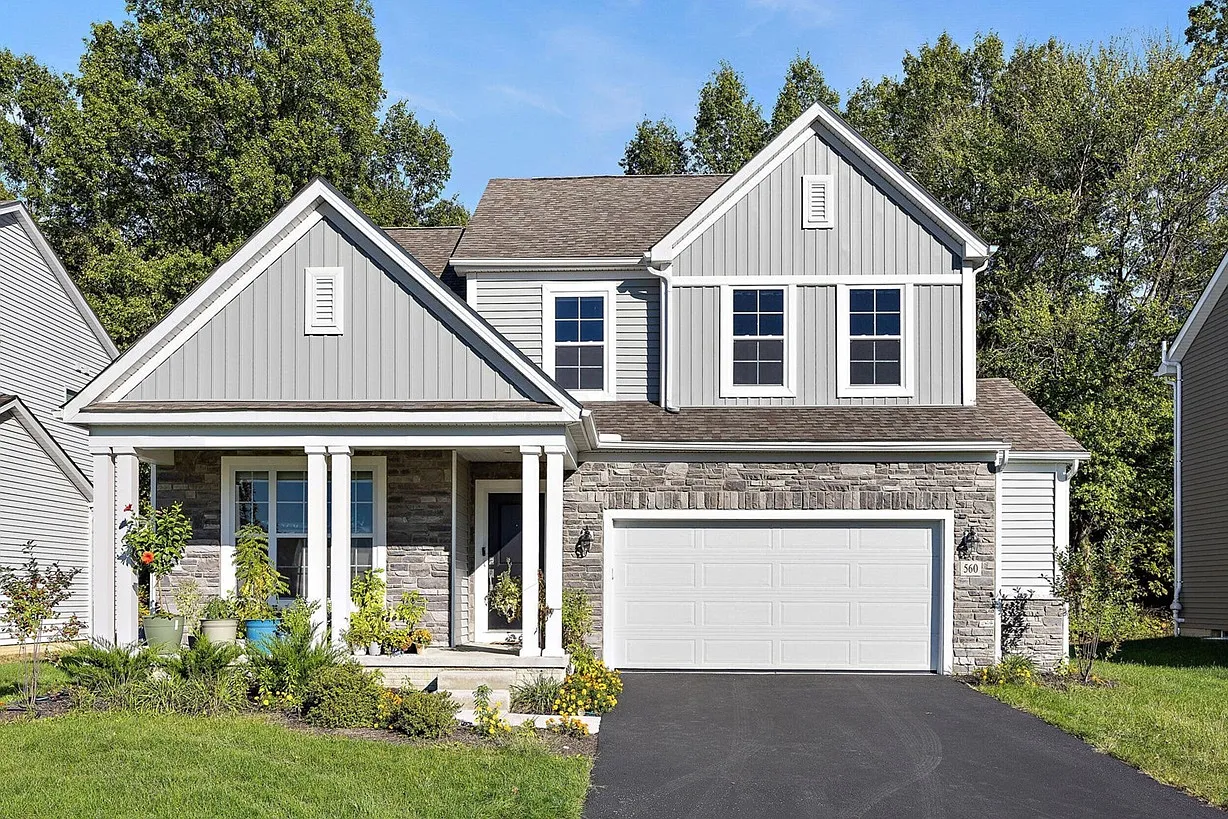 4 bed, 2.5 bath, 2700 sqft, $3,299 — Photo 1