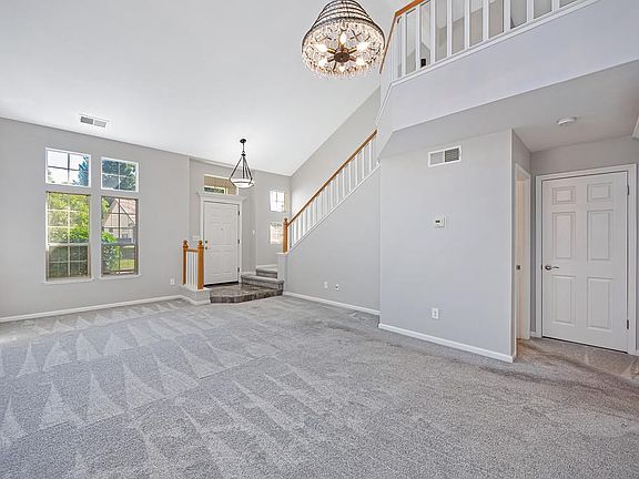 4th image of 15212 Medella Cir