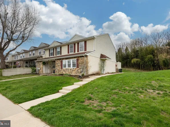 616 Lancaster Ct, Downingtown, PA 19335