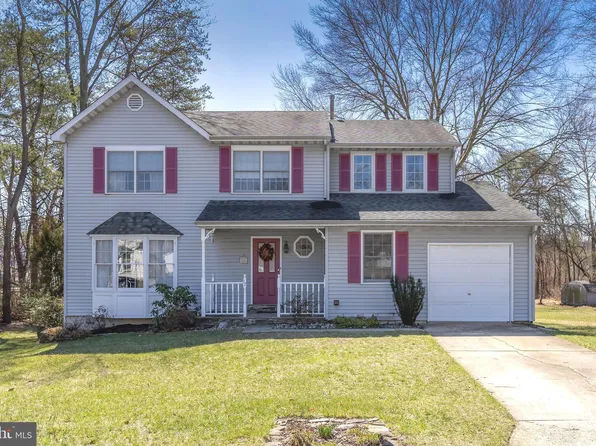 17 Framingham Rd, Edgewater Park, NJ 08010