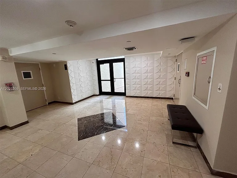 16909 N Bay Rd #720 — Photo 7