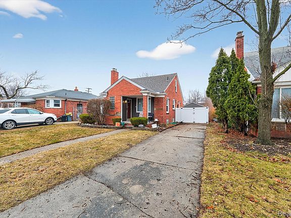 4th image of 21211 Newcastle Rd