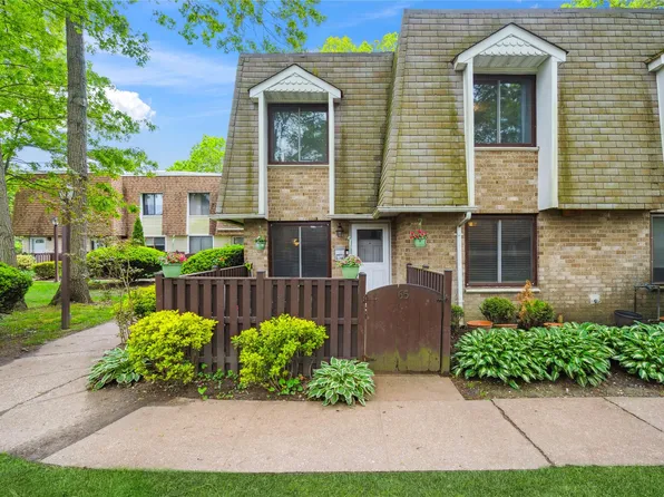 65 Sagamore Hills Drive, Port Jefferson Station, NY 11776