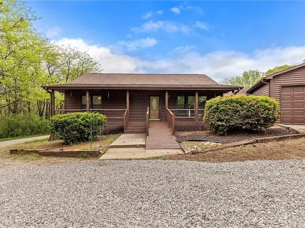 3389 SE Old Barn Ln, Holt, MO 64048