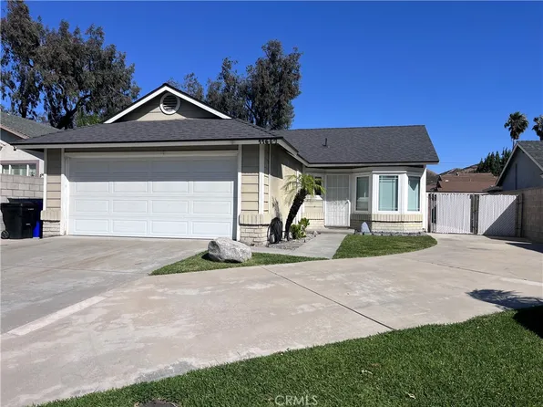 11657 Old Field Ave, Fontana, CA 92337