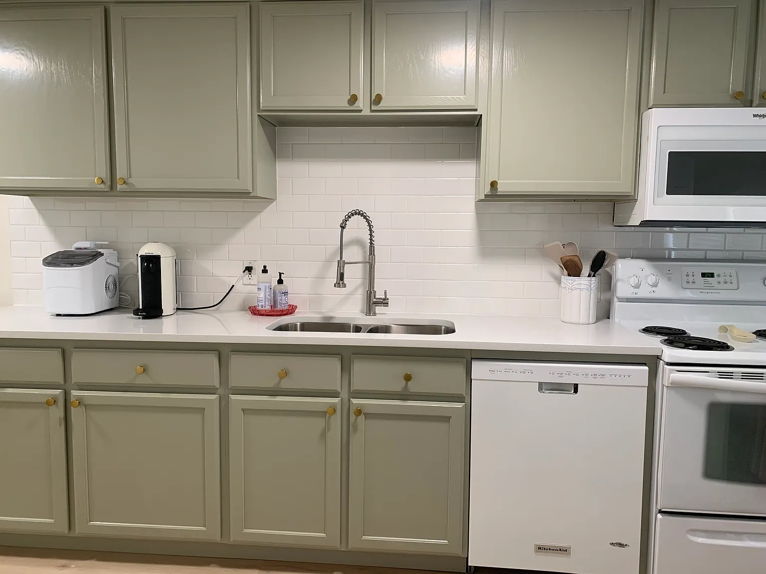 2 bed, 860 sqft, $1,650 — Photo 3