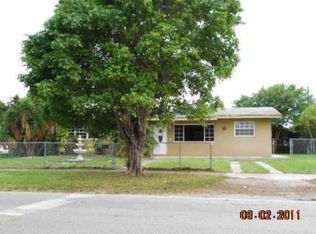 546 W 65th Dr, Hialeah, FL 33012