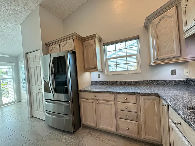 1005 Pelican Ct — Photo 8