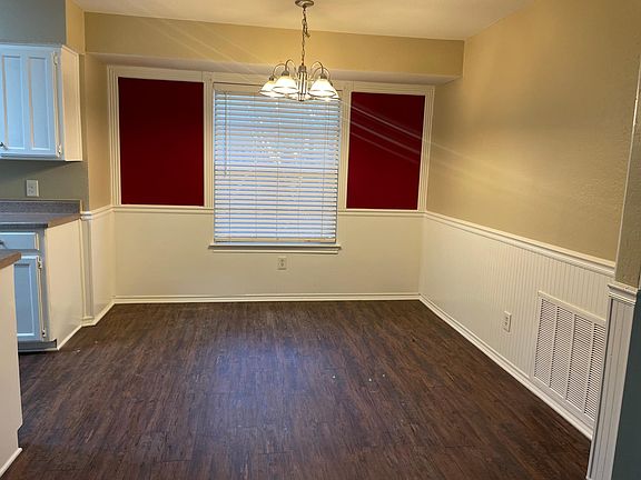 3rd image of 3703 French Wood Dr