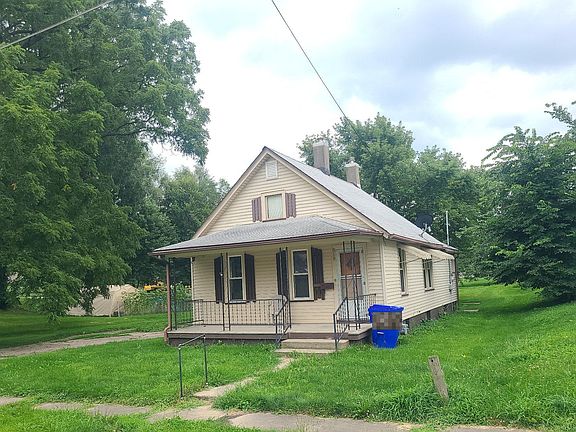 2nd image of 819 Elmwood Ave