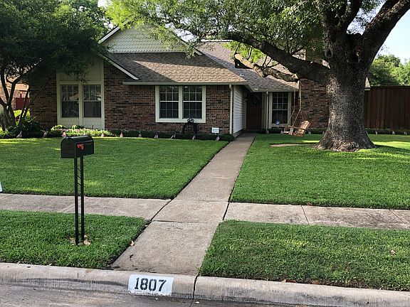 2nd image of 1807 Eastfield Dr