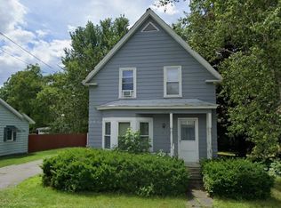 11 Smith St, Woodsville, NH 03785