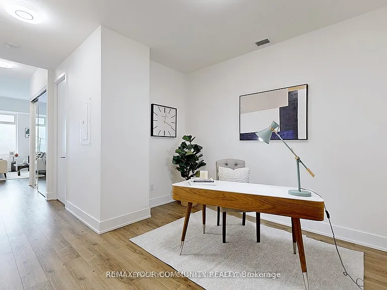 111 Saint Clair Ave W #1828 — Photo 21