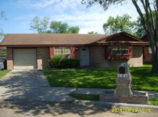 106 Tern Ct, Victoria, TX 77901