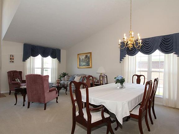 4th image of 6555 Ashmont Pl