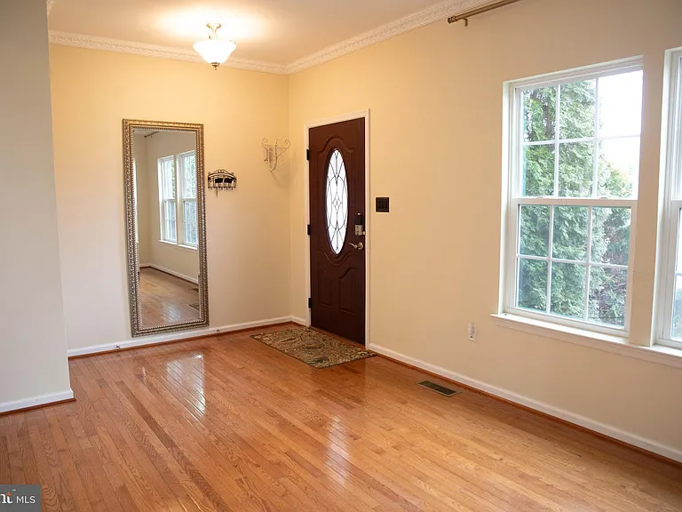 18136 Prestwick Ter — Photo 22