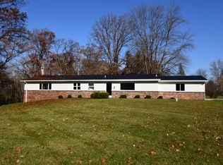 611 W Diamond Lake Rd, Ligonier, IN 46767