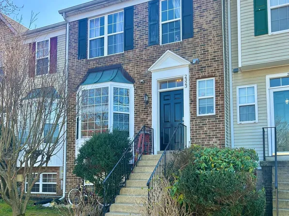 2323 Manomet Ct, Crofton, MD 21114