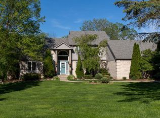 4704 Indianwood Ct, Clarkston, MI 48348