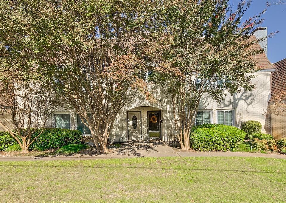 1st image of 804 Chateau Valee Cir